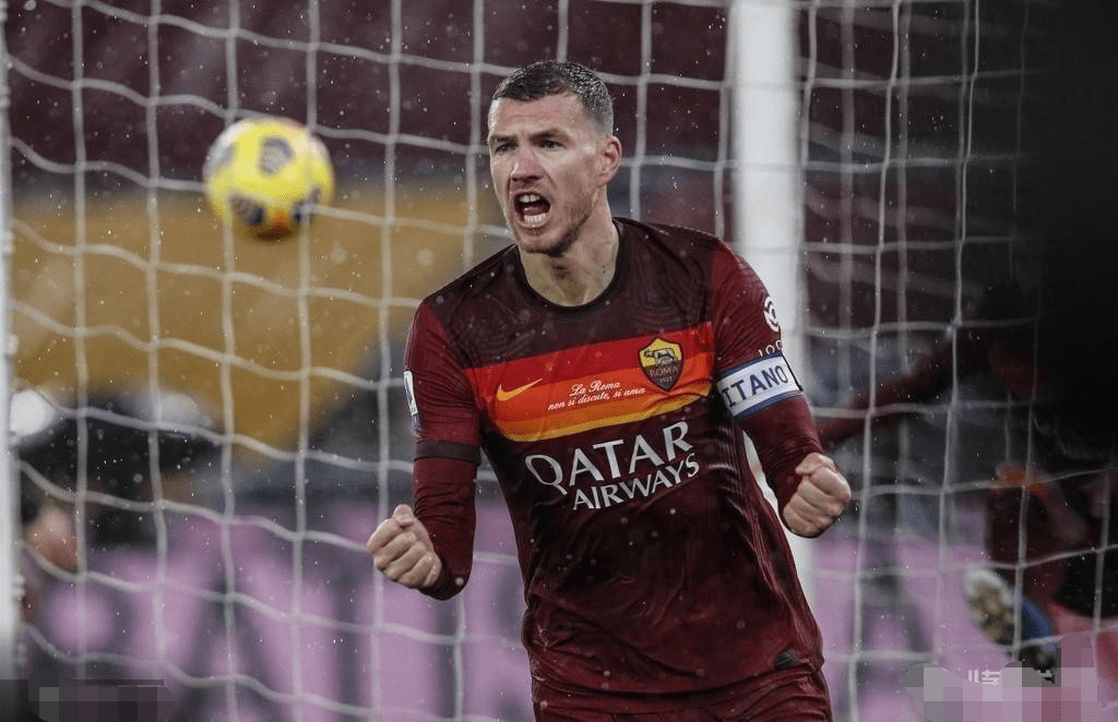 关于意大利杯倒计时，法兰克福集结日主帅复盘，细节引发关注，更衣室稳定，轮换策略成焦点的信息