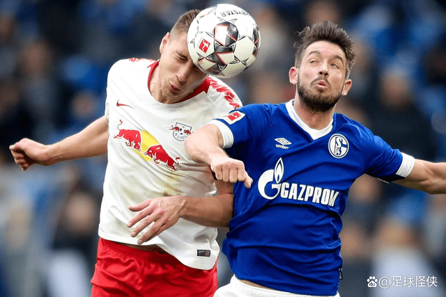 双赢平台注册入口包含赛地聚焦——德国杯清晨热度飙升，莱比锡队长鼓劲，赛场秩序良好，轮换策略成焦点的词条