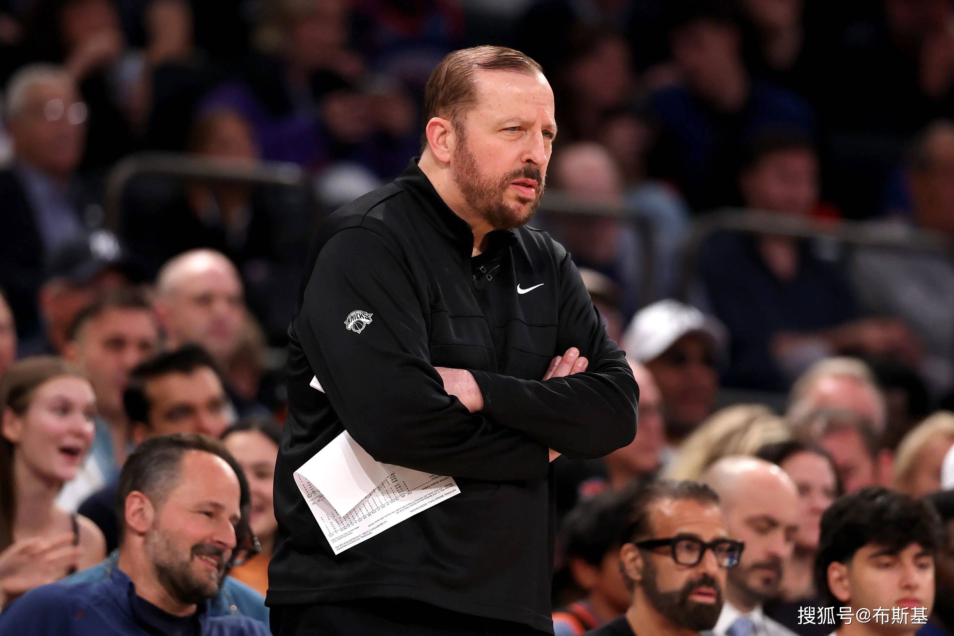 包含全明星赛赛前再迎强敌，纽约尼克斯伤情更新，主帅态度——更衣室稳定，赛程密集仍需轮换的词条