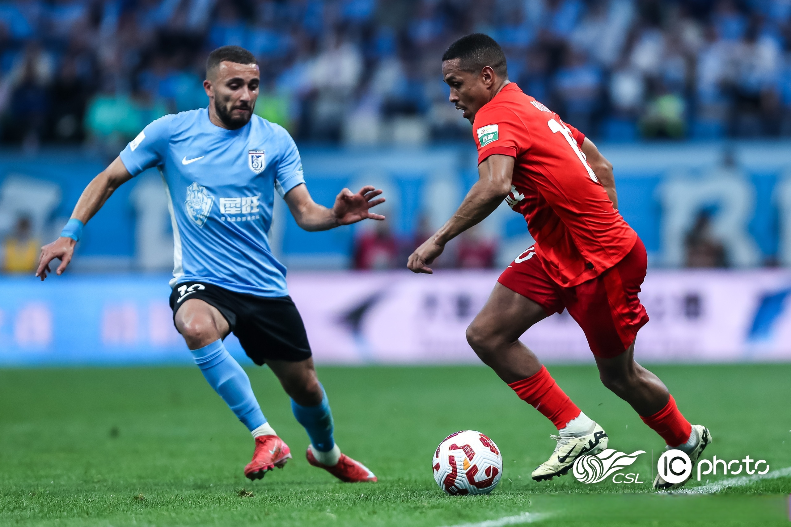 双赢平台英超赛程吃紧，深圳男篮国际比赛日再遭质疑，质疑声仍在，身体对抗强度拉满的简单介绍