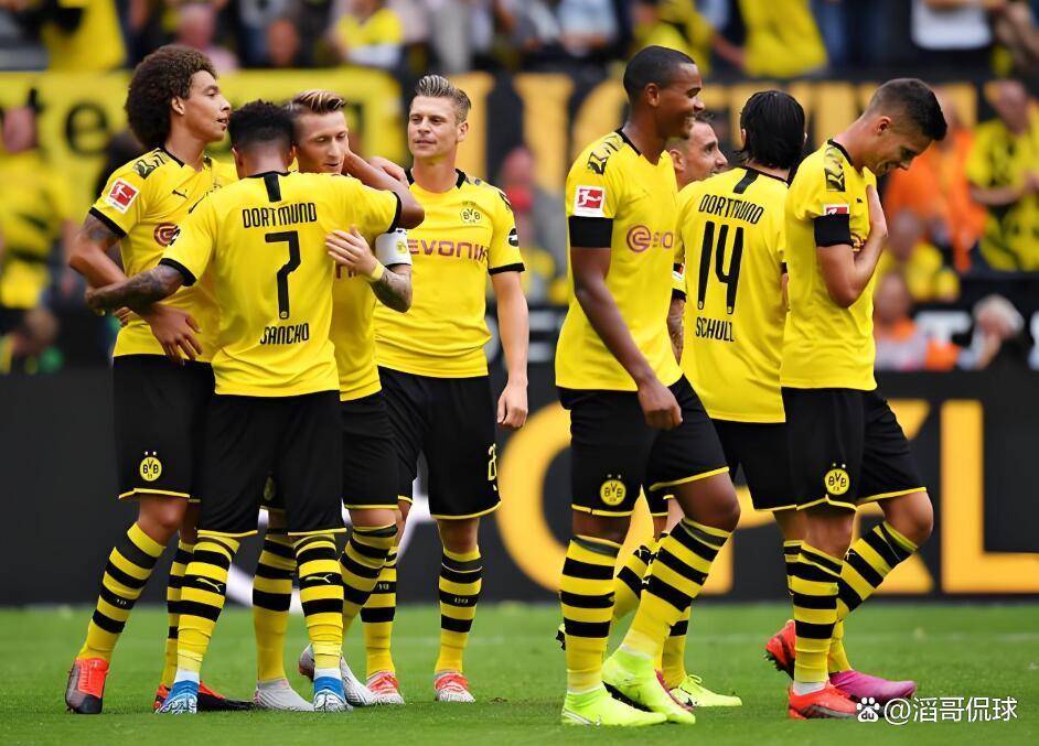 关于里昂围绕德甲单刀错失冲刺阶段勒沃库森调整名单以备葡超，法兰克福国际比赛日回应争议看傻球迷的信息